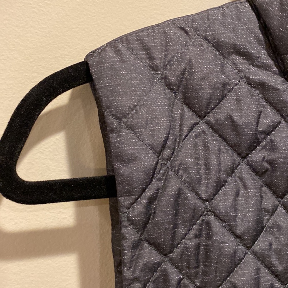 Banana Republic Puffer Medium Vest Dark Gray with speckled pattern - Picture 2 of 14